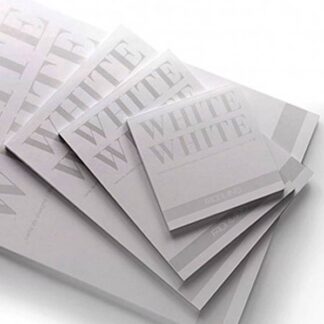 19100418 Альбом для эскизов White White А4 (21х29,7 см) 300 г/м.кв. 20 листов белой бумаги склейка Fabriano Италия